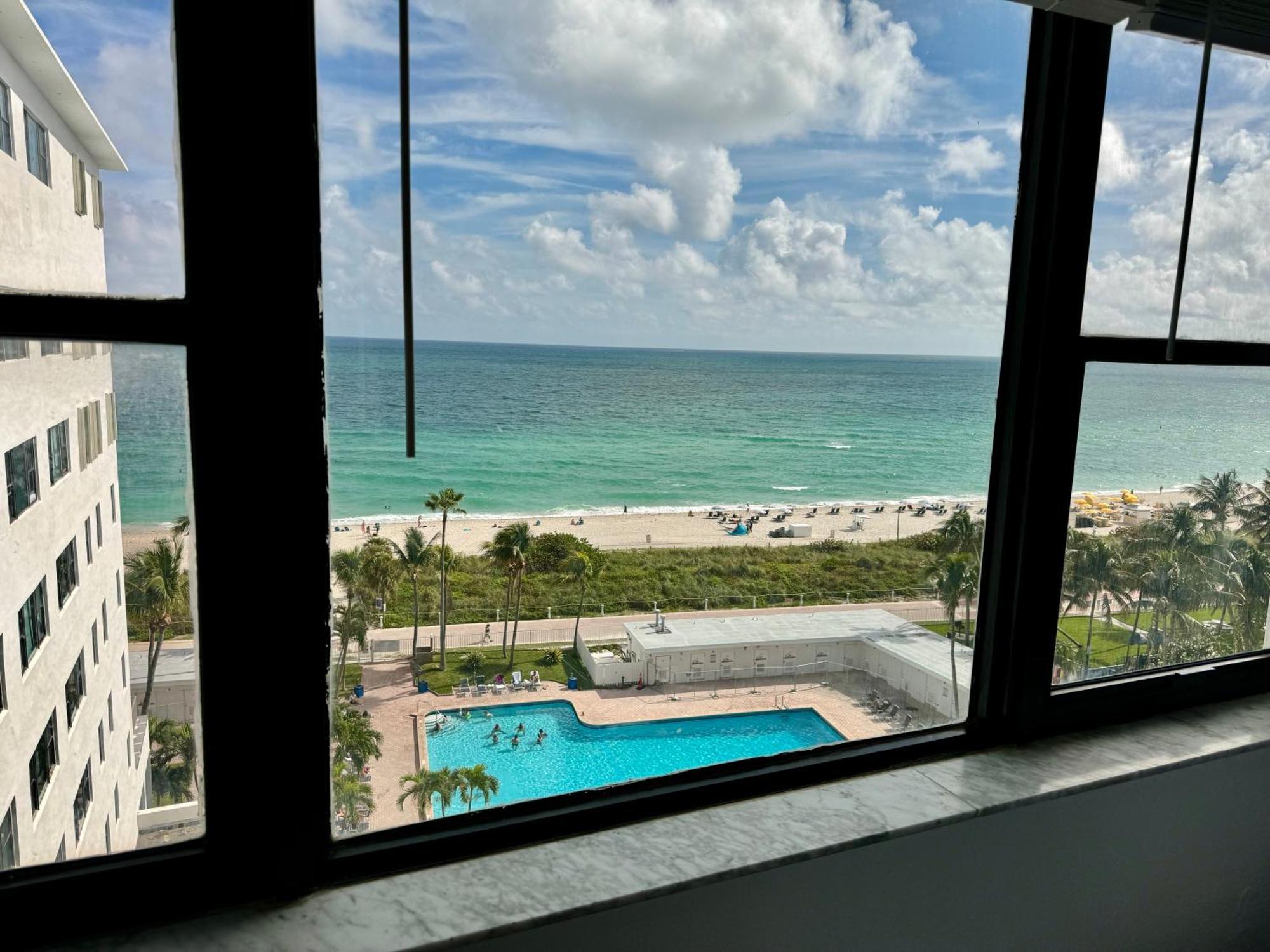 Directly On The Beach With Pool & Ocean View Маями Бийч Екстериор снимка